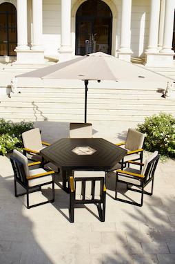  میز شش‌ضلعی «هگزورا»؛ انتخاب ایده‌آل برای فضاهای باز و باغچه‌ها